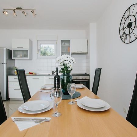 דירות טרוגיר Apartman Sunny מראה חיצוני תמונה