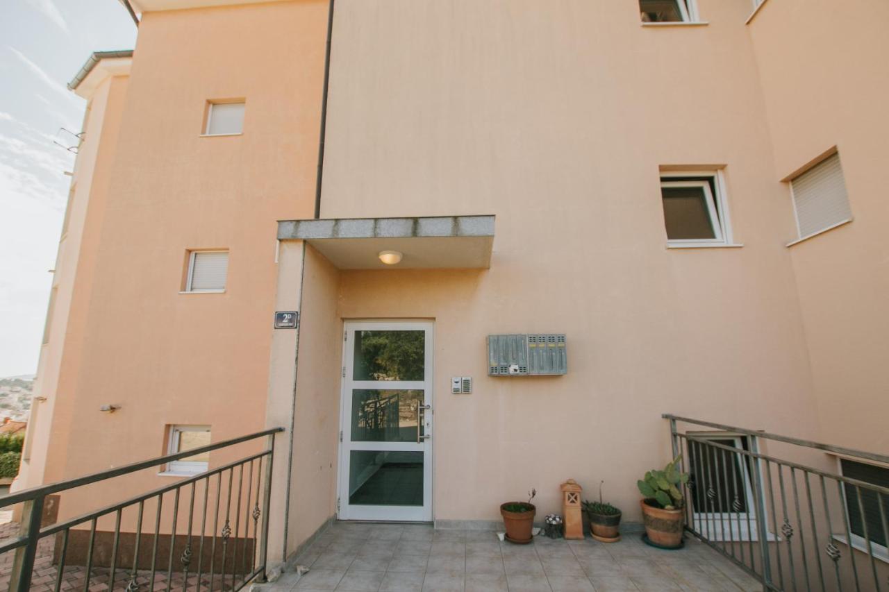 דירות טרוגיר Apartman Sunny מראה חיצוני תמונה