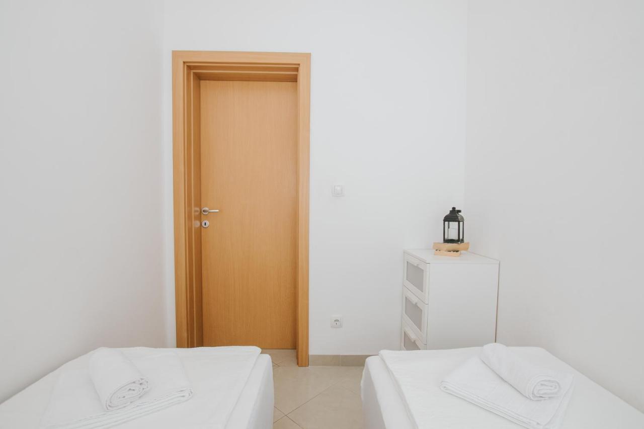 דירות טרוגיר Apartman Sunny מראה חיצוני תמונה